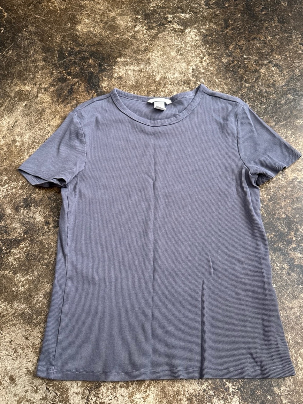 H&M Women's Short Sleeve Ribbed Crewneck Tee in Dark Grey